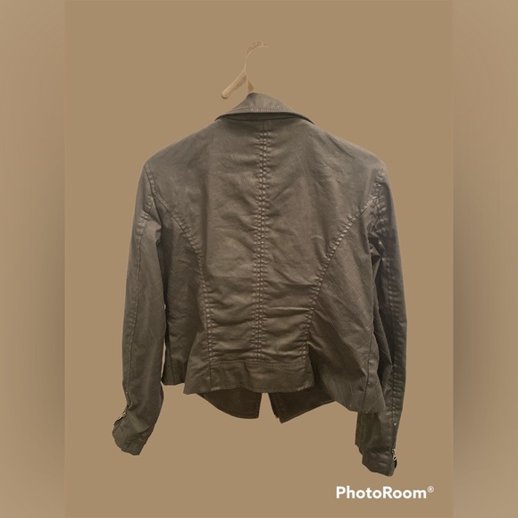 Ann Taylor-Loft - Picture 3 of 3